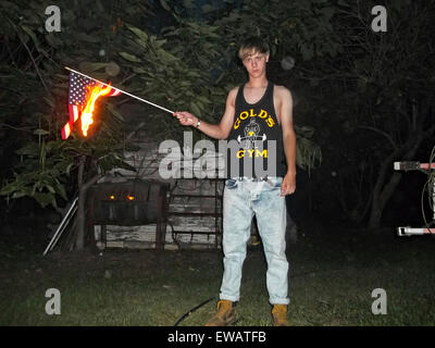 a-photo-from-a-white-supremacist-website-showing-dylann-storm-roof-ewatfb.jpg