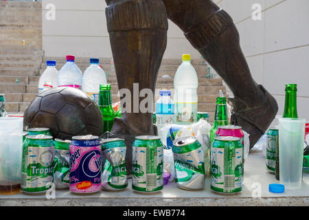 Las Palmas, Gran Canaria, Canary Islands, Spain. 21st June, 2015. Football: Empty beer cans around statue of local footballer outside stadium as team win promotion in a dramatic second leg play-off game to join the likes of Real Madrid and Barcelona in the Spanish first division next season. Credit:  ALANDAWSONPHOTOGRAPHY/Alamy Live News Stock Photo