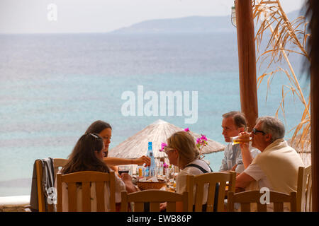 Griechenland, Kykladen, Mykonos, Diakofti-Halbinsel, Agios Giannis, Manoulas Beach, Taverne Christos Stock Photo