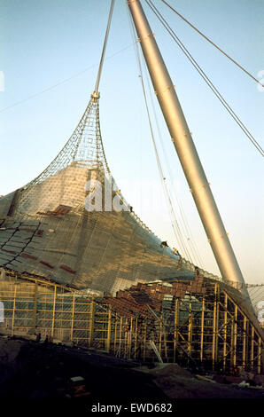 The Olympic Park of Munich, for the Olympic Games, under construction. Olympic Hall in the afternoon sun. Montage des Schwimmhallendachs, 1971 Stock Photo