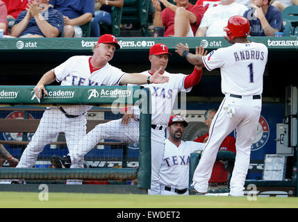 Steve Buechele Shirt  Texas Rangers Steve Buechele T-Shirts - Rangers Store