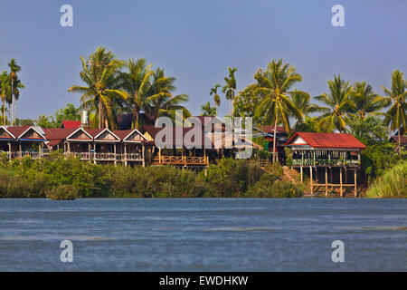 BUNGALOWS on DONE DET ISLAND in the 4 Thousand Islands Area (Si Phan Don) of the MEKONG RIVER - SOUTHERN, LAOS