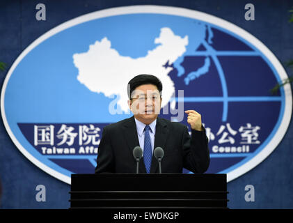 (150624) -- BEIJING, June 24, 2015 (Xinhua) -- Ma Xiaoguang, spokesman for the State Council Taiwan Affairs Office, speaks at a press conference in Beijing, capital of China, June 24, 2015. The Chinese mainland welcomes people from all walks of life in Taiwan, including veterans who fought the war and their relatives, to attend the mainland's commemoration of the 70th anniversary of the end of World War II. Ma Xiaoguang, spokesman for the State Council Taiwan Affairs Office, told the press conference that the victory in the Chinese People's War of Resistance against Japanese Aggression was 'ow Stock Photo