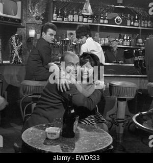 Hofloge, Fernsehfilm, Deutschland 1964, Regie: John Olden, Darsteller: Walter Grüters, Lore Calvies Stock Photo