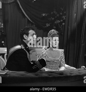 Hofloge, Fernsehfilm, Deutschland 1964, Regie: John Olden, Darsteller: Harald Leipnitz, Christiane Hörbiger Stock Photo