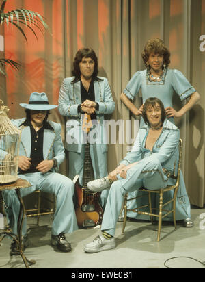 MUD  UK glam rock group about 1974 Stock Photo