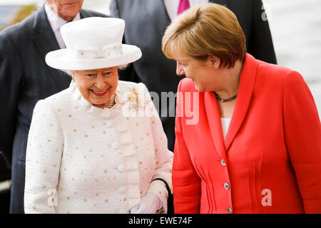 Berlin, Germany. 24th June, 2015. Queen Elisabeth II and prince Philip is welcoming by German Chancellor Angela Merkel at German Chancellery in Berlin, Germany on 24 June 2015. Credit:  Reynaldo Chaib Paganelli/Alamy Live News Stock Photo