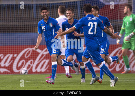 Olomouc, Czech Republic. 24th June, 2015. Marco Benassi (ITA) Football/Soccer : Marco Benassi (L) of Italy celebrates after scoring their 2nd goal during the UEFA Under-21 European Championship Czech Republic 2015 Group B match between England 1-3 Italy at Andruv stadion in Olomouc, Czech Republic . © Maurizio Borsari/AFLO/Alamy Live News Stock Photo