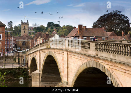 UK, England, Worcestershire, Bewdley, Load Street Bridge over River Severn Stock Photo