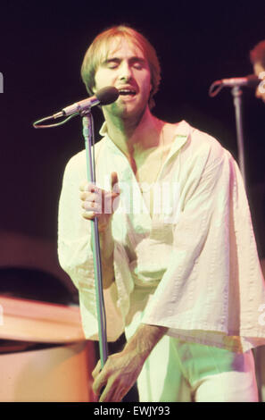 COCKNEY REBEL UK rock group with Steve Harley in 1975 Stock Photo