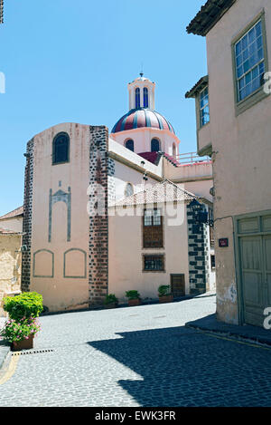 la-orotava-concepcion-church-red-dome-in-tenerife-canary-islands-stock