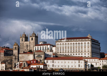 City of Porto skyline in Portugal, on the left Cathedral and Igreja dos Grilos, on the right Episcopal Palace. Stock Photo