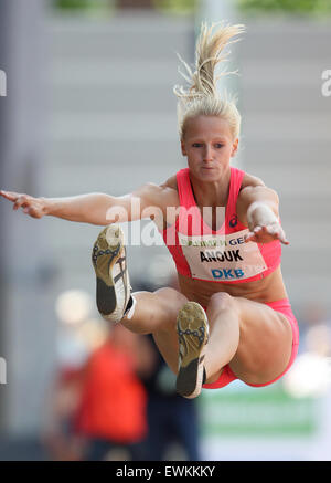Ratingen, Germany. 28th June, 2015. Dutch heptathlete Anouk Vetter jumps during the broad jump competition at the Multievent Meeting in Ratingen, Germany, 28 June 2015. Photo: INA FASSBENDER/dpa/Alamy Live News Stock Photo