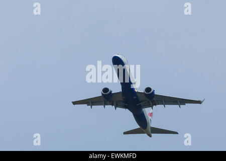 British Airways ERJ190 Taking Off from Southend Airport Stock Photo