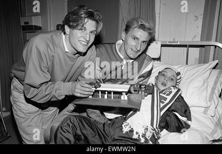 Middlesbrough footballers hand out presents to children at Middlesbrough General Hospital. December 1988.