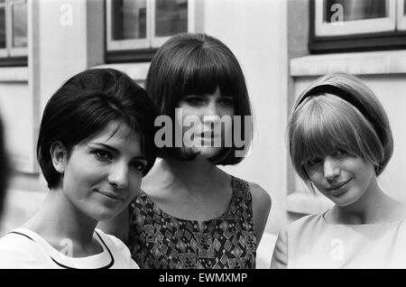 Marianne Faithfull, Sandie Shaw and Dana Valery in Berkeley Square at a ...
