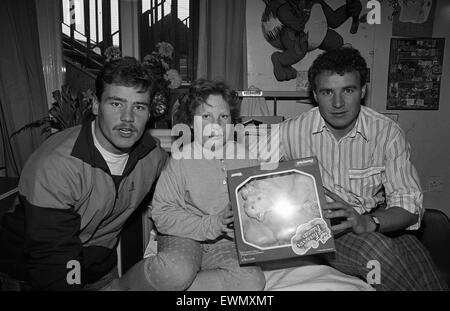 Middlesbrough footballers hand out presents to children at Middlesbrough General Hospital. December 1988.
