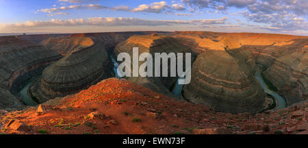 San Juan River meanders at sunrise at Goosenecks State Park Utah, USA. Stock Photo