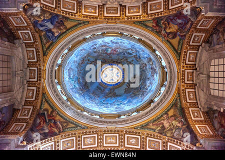 The Papal Basilica of St. Peter in the Vatican, is a Late Renaissance church located within Vatican City Stock Photo