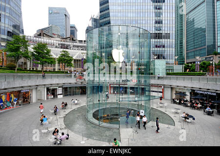 Apple Store China Shanghai, Pudong, Century City Oriental Pearl television tower, World Financial Center Stock Photo