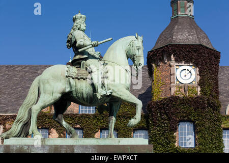 Europe, Germany, Duesseldorf, Jan-Wellem monument in front of the old town hall in the old part of the town. Stock Photo