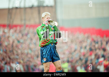 Middlesbrough 1-1 Manchester United, premier league match at Ayresome Park, Saturday 3rd October 1992. Peter Schmeichel, Goalkeeper Stock Photo