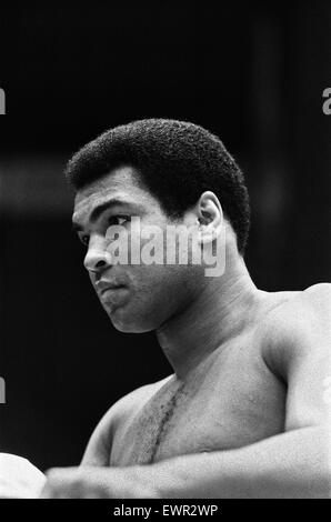 Muhammad Ali training in Deer Lake, Pennsylvania ahead of his second fight with Leon Spinks. 16th September 1978 Stock Photo