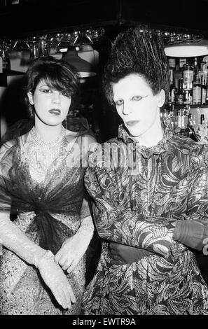 18-year-old Jayne Sparke and 19-year-old Richard Wakefield at the Blitz Club in Covent Garden. 13th February 1980. Stock Photo