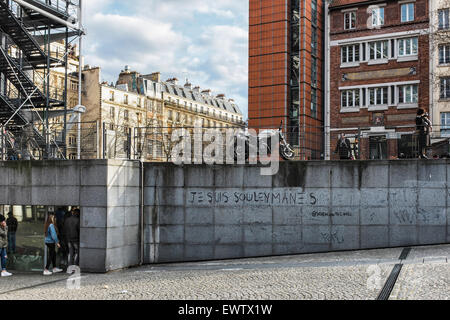Paris, Place Georges Pompidou and 'Je Suis Souleymanes' graffiti Stock Photo