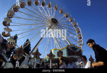 DEU, Germany, Aachen, kermis Oecher Bend, big wheel.  DEU, Deutschland, Aachen, Riesenrad auf der Kirmes Oecher Bend. Stock Photo