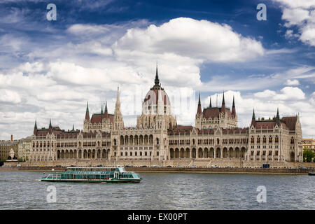 Parliament building, ship, river Danube, Budapest, Hungary, Europe Stock Photo