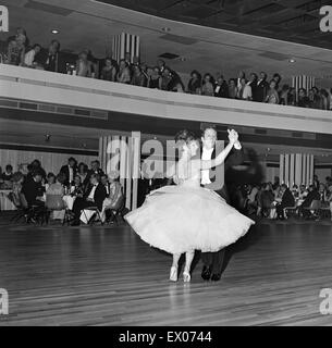Top Rank Reading Charity Ball, Top Rank Ballroom, Reading, Berkshire, 28th October 1967 ...