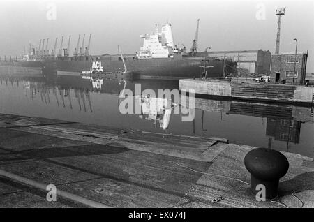 The Atlantic Conveyor, a British merchant navy ship, which was requisitioned during the Falklands War. She was hit on 25 May 1982 by two Argentine air-launched AM39 Exocet missiles, killing 12 sailors. Liverpool, Merseyside, 14th April 1982. Stock Photo