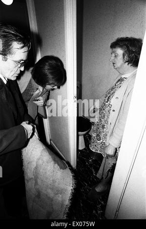Enfield Poltergeist. Goings on at the Hodgson household in Green Street, Enfield. Peggy Hodgson.  17th February 1978. Stock Photo