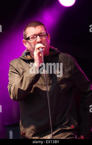 Manchester, UK. 3rd July, 2015. Paul Heaton and Jacqui Abbott perform live at the Summer In The City event at Castlefield Bowl. © Alamy Live News/ © Simon Newbury/Alamy Live News Credit:  Simon Newbury/Alamy Live News Stock Photo