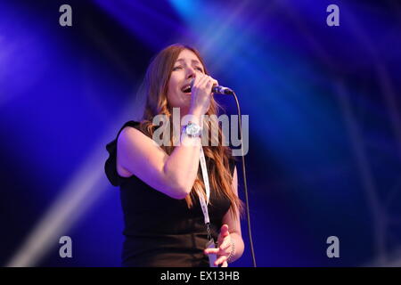 Manchester, UK. 3rd July, 2015. Paul Heaton and Jacqui Abbott perform live at the Summer In The City event at Castlefield Bowl. © Alamy Live News/ © Simon Newbury/Alamy Live News Credit:  Simon Newbury/Alamy Live News Stock Photo