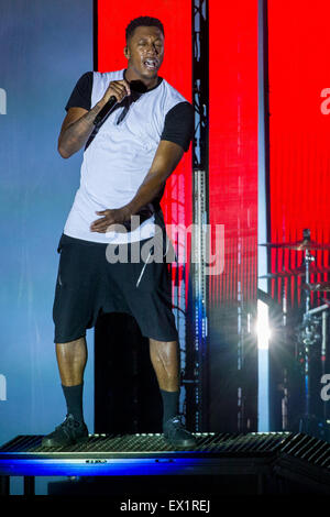 Milwaukee, Wisconsin, USA. 30th June, 2015. Rapper LECRAE performs live on stage at the Summerfest Music Festival in Milwaukee, Wisconsin © Daniel DeSlover/ZUMA Wire/Alamy Live News Stock Photo