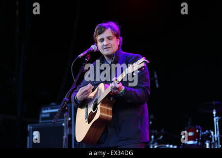 Delamere, UK. 5th July, 2015. Former Starsailor frontman James Walsh performs live at Delamere Forest supporting James. Stock Photo