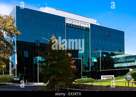 Europe, Luxembourg, city of Luxembourg, building of the Sal. Oppenheim Bank at the Rue Jean Monnet at the Kirchberg plateau. Eur Stock Photo