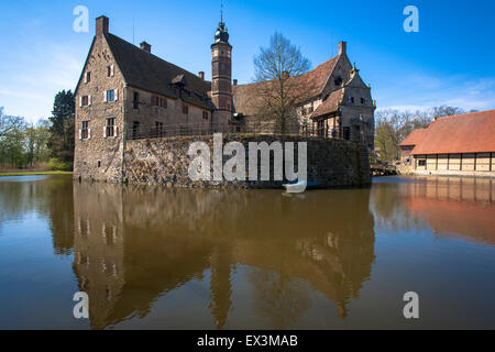 DEU, Germany, North Rhine-Westphalia, Muensterland region, moated castle Vischering in Luedinghausen.  DEU, Deutschland, Nordrhe Stock Photo