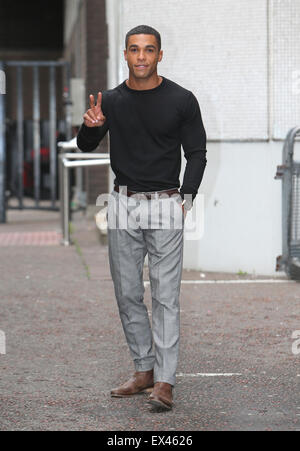 Lucien Laviscount wore the most elegant tracksuit in the world to the –  Creō Studios® -- Creo Studios
