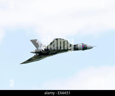 Final Flight Over Yorkshire Air Museum Elvington of Former RAF Vulcan Bomber XH558 York England United Kingdom UK Stock Photo