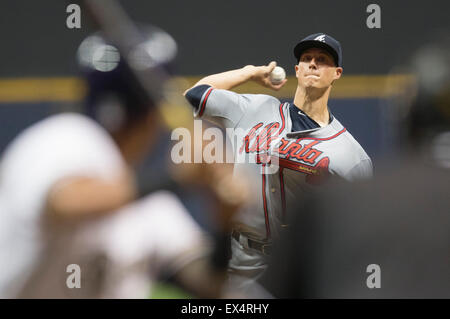 Milwaukee, WI, USA. 7th July, 2015. Atlanta Braves starting pitcher Matt Wisler #37 delivers a pitch during the Major League Baseball game between the Milwaukee Brewers and the Atlanta Braves at Miller Park in Milwaukee, WI. John Fisher/CSM/Alamy Live News Stock Photo