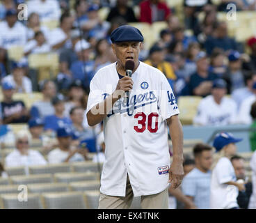 Los Angeles Dodgers Hall of Famer Maury Wills at photo day in Glendale, AZ  February 27,2010. UPI/Art Foxall Stock Photo - Alamy