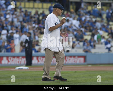 Los Angeles Dodgers Hall of Famer Maury Wills at photo day in Glendale, AZ  February 27,2010. UPI/Art Foxall Stock Photo - Alamy