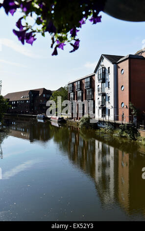 Tonbridge Kent England UK - Tonbridge is a market town in the English county of Kent located on the River Medway Stock Photo