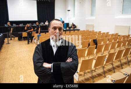 Lueneburg, Germany. 07th July, 2015. First public prosecutor Jens Lehmann poses in a courtroom in Lueneburg, Germany, 07 July 2015. Groening stands accused of 300,000 counts of accessory to murder in the cases of deported Hungarian Jews sent to gas chambers between May and July 1944. Photo: PHILIPP SCHULZE/dpa/Alamy Live News Stock Photo