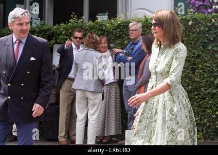 Wimbledon London,UK. 8th July 2015. Michael and Carole Middleton arrive at the AELTC on day 9 of the 2015 WImbledon Tennis championships Credit:  amer ghazzal/Alamy Live News Stock Photo
