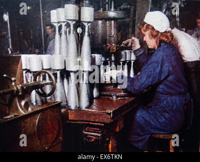 Women in the armaments industry Stock Photo: 36996782 - Alamy