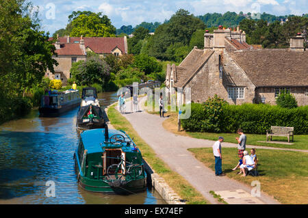 Kennet and Avon canal at Bathampton, Somerset, England Stock Photo